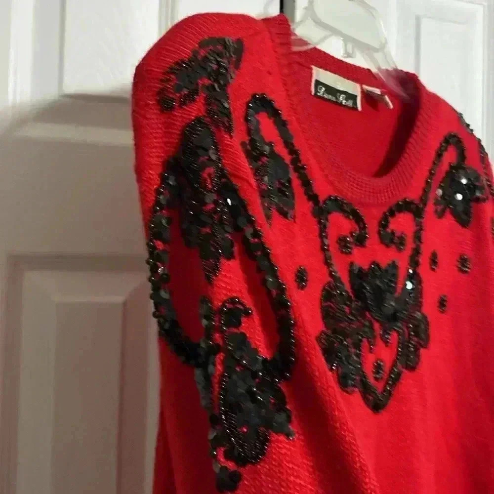 Dana Scott vintage 80’s embellished red & black sequin knit sweater size MEDIUM - Picture 5 of 12